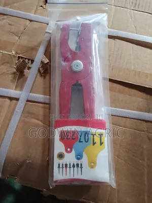 Ear Tags Applicators