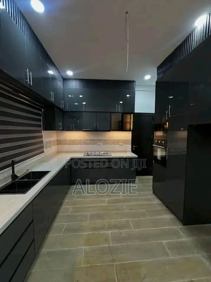 Quality and Durability Kitchen Cabinets Unit