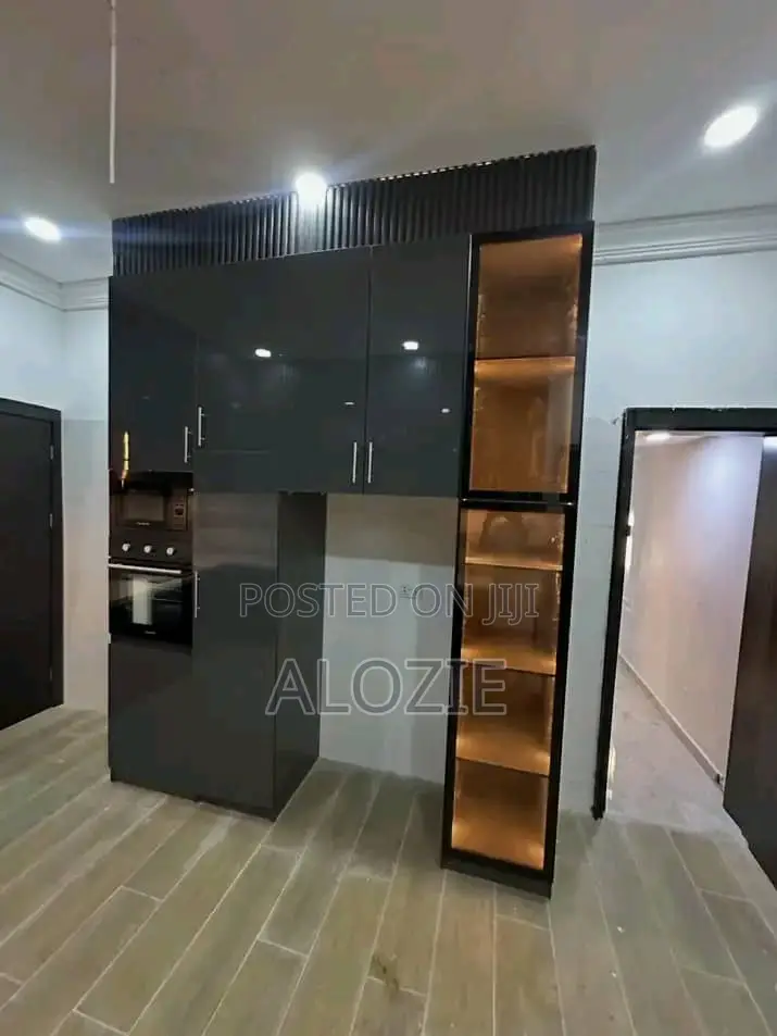 Quality and Durability Kitchen Cabinets Unit