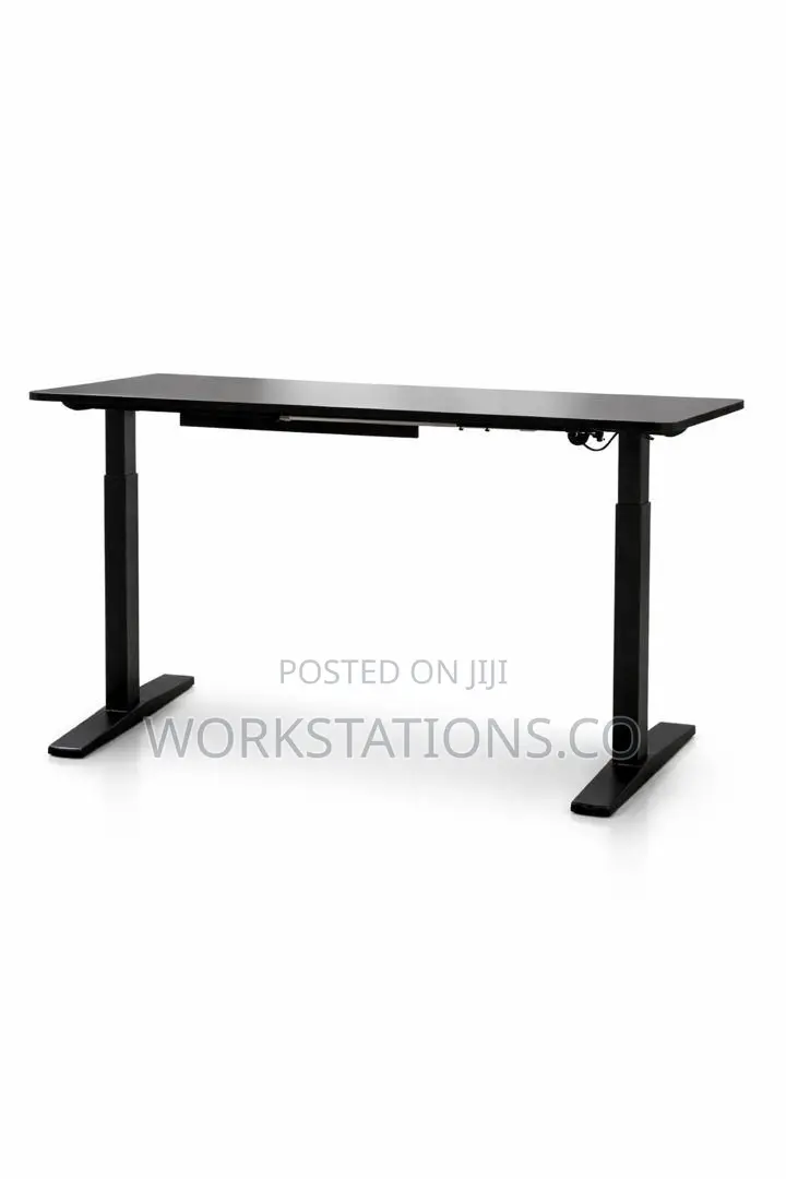 Kaya Core Desk