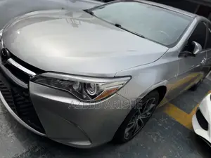 Toyota Camry XLE V6 4dr Sedan (3.6L 6cyl 6A) 2016 Silver