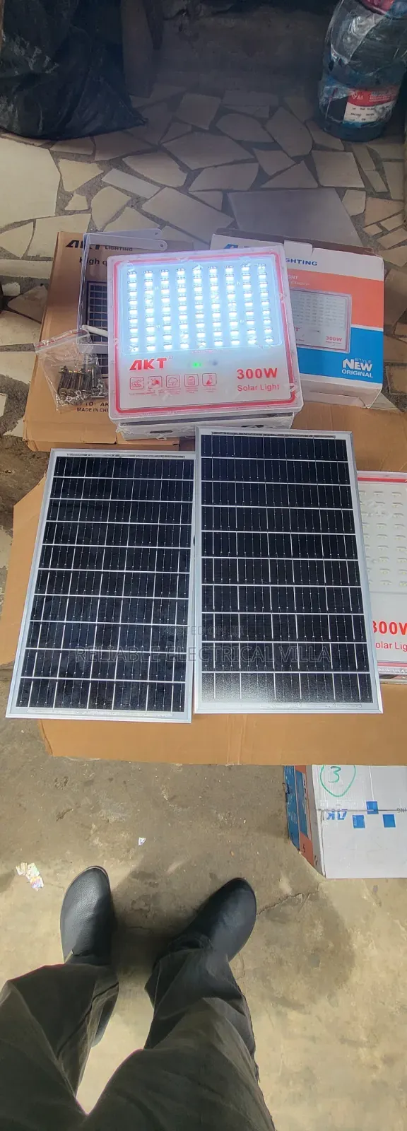 Solar Light Double Panel 300watts Akt