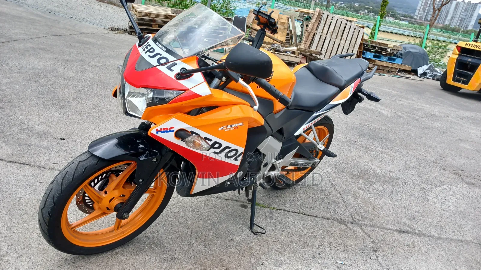 Honda CBR 2015 Orange