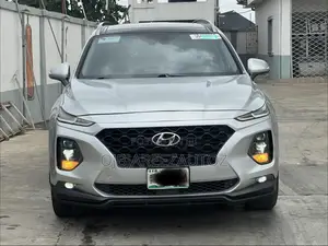 Hyundai Santa Fe 2018 Silver
