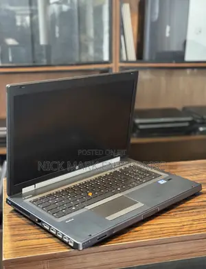Laptop HP EliteBook 8770W 20GB Intel Core i7 HDD 500GB