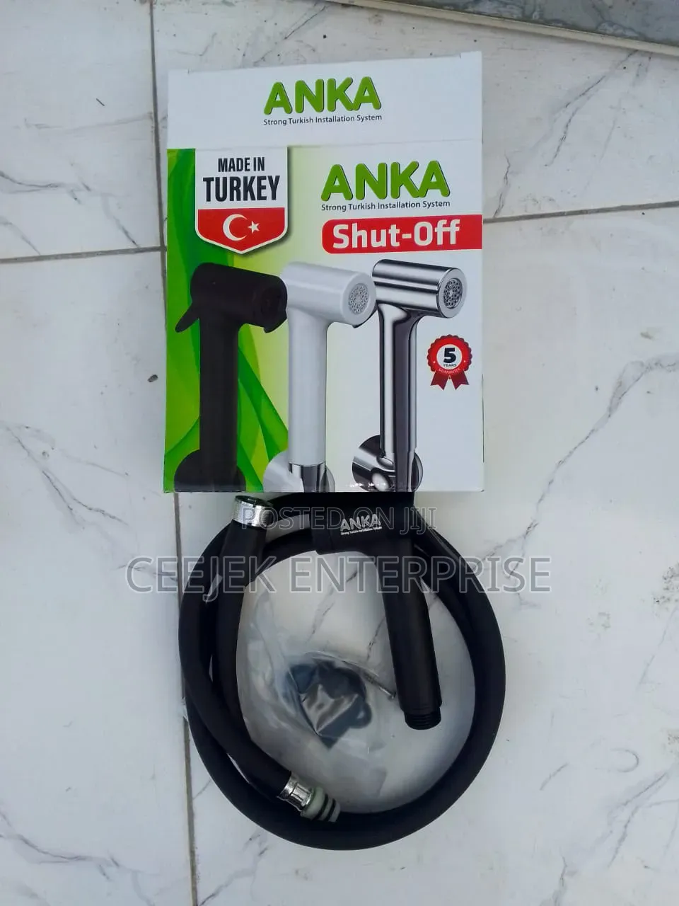 Anka Pressing Shower