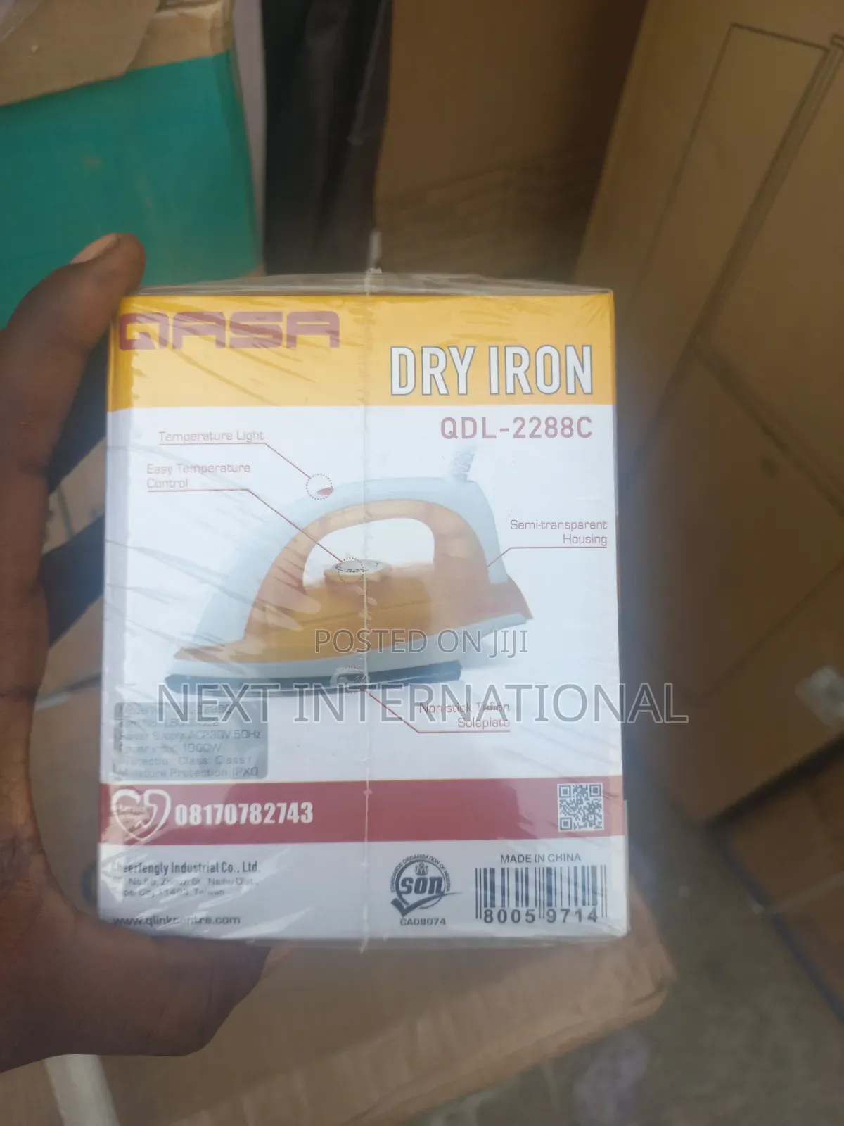 Qasa Dry Iron