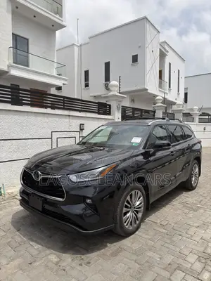 Toyota Highlander Platinum 2022 Black