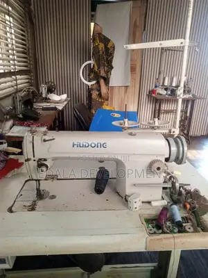 Industrial Sewing Machine