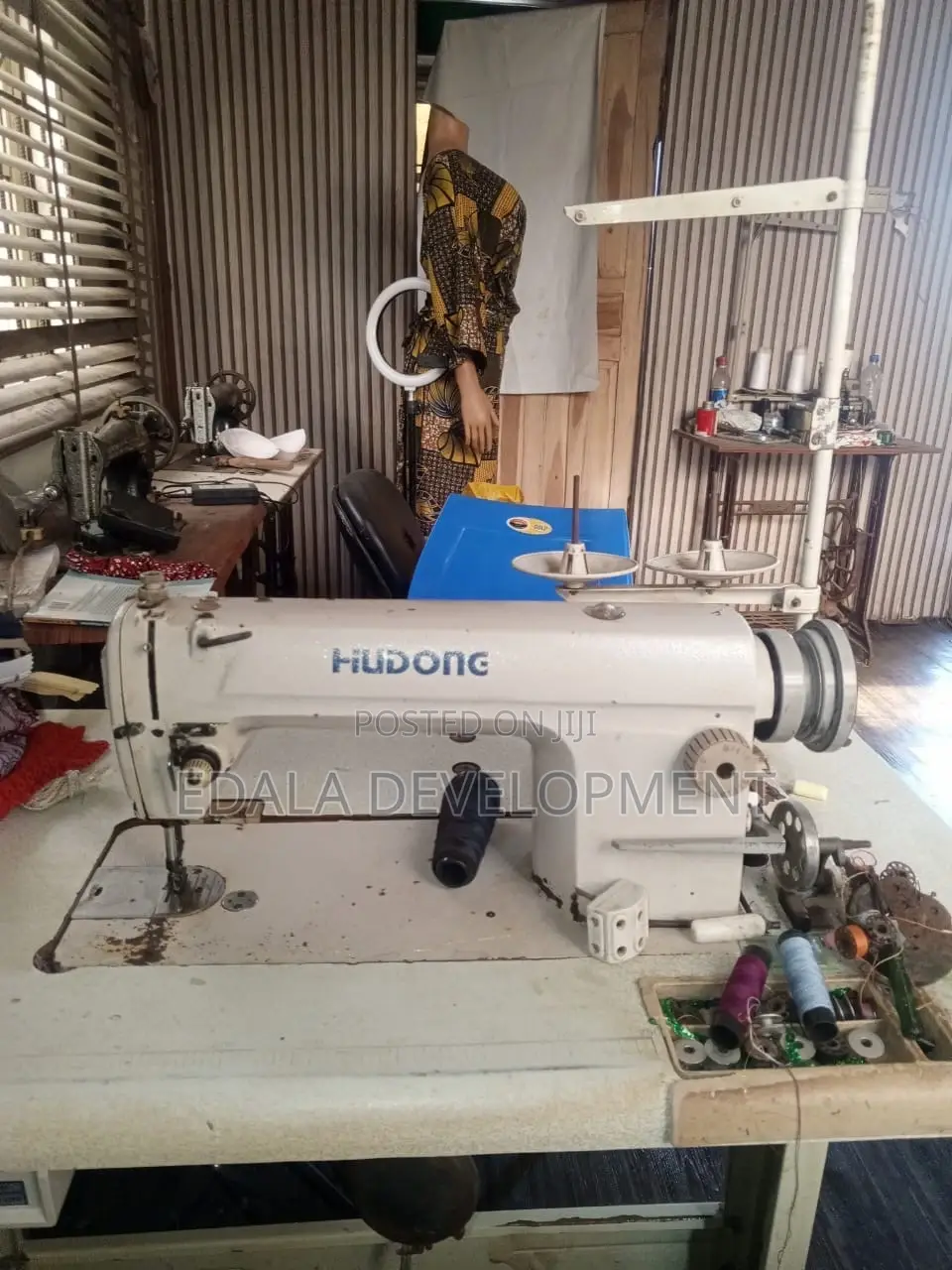 Industrial Sewing Machine