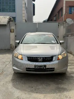 Honda Accord 2010 Silver