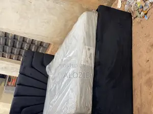 Strong and Durable 6/4 Bedframe