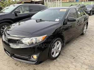 Toyota Camry SE 4dr Sedan (2.5L 4cyl 6A) 2012 Black