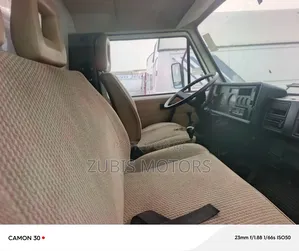 Volkswagen LT 2000 White