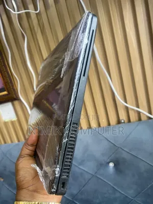 Laptop Dell Latitude E7270 8GB Intel Core i7 SSD 256GB
