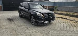 Mercedes-Benz GLK-Class Base GLK 350 4dr AWD 4MATIC (3.5L 6cyl 7A) 2015