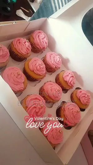 Heartfelt Suprise Cake Package