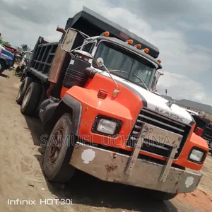 Tipper Mack