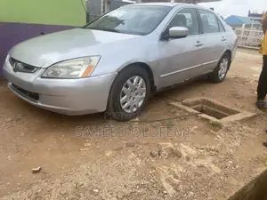 Honda Accord Automatic 2005 Silver
