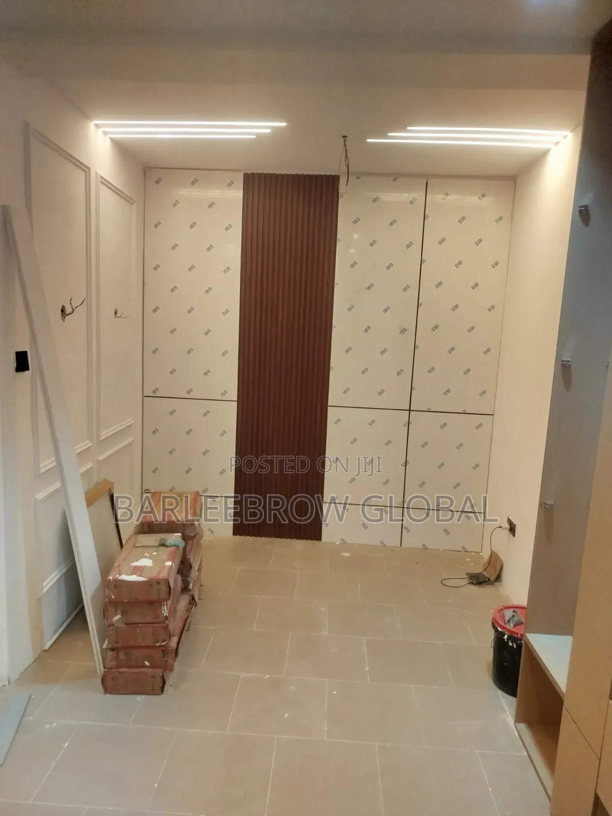 Wall Cladding and Consoles