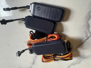 Seeworld R12l GPS Tracker (Best GPS Vehicle Tracker)