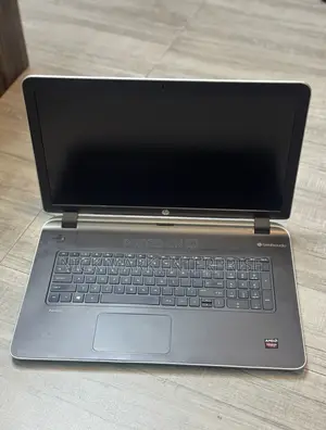 Laptop HP Pavilion 17 12GB AMD A10 HDD 750GB
