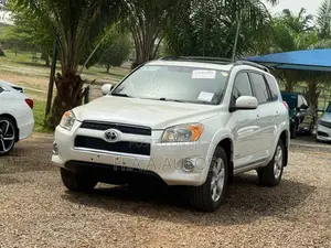 Toyota RAV4 3.5 Limited 2010 White