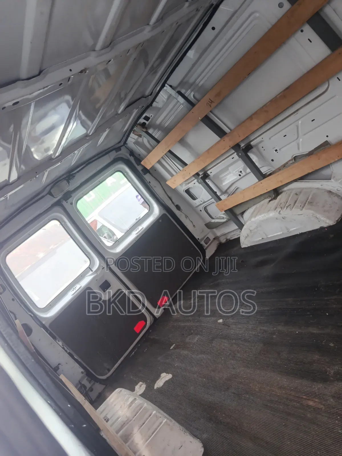 Ford E250 2014 White