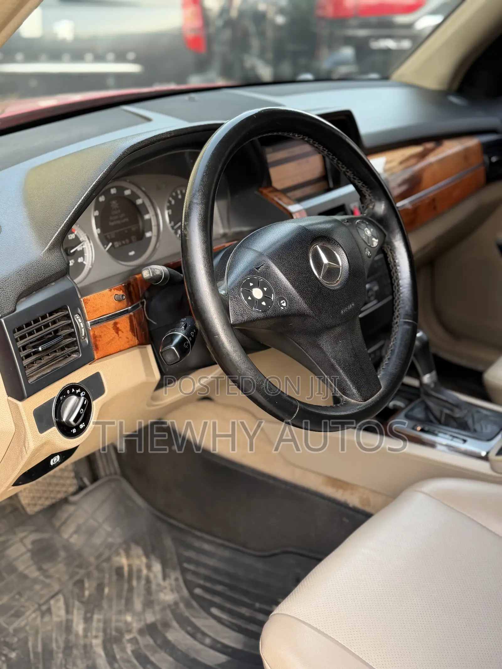 Mercedes-Benz GLK-Class 350 4MATIC 2010 Red