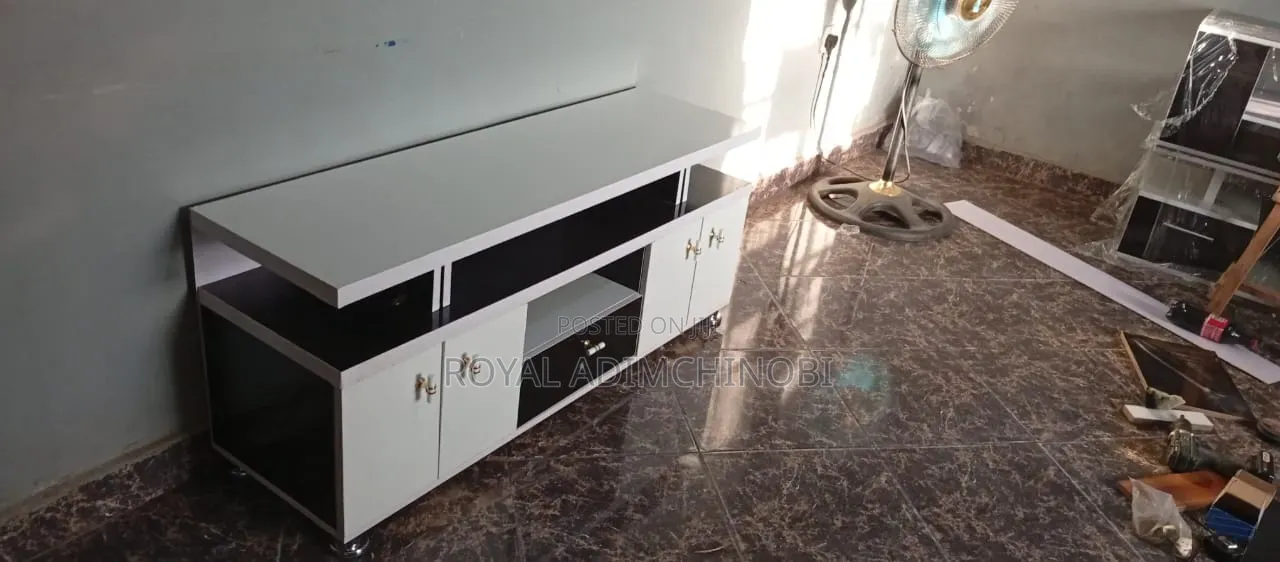 Center Table and Tv Stand