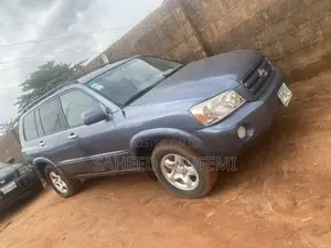 Toyota Highlander 2005 Blue