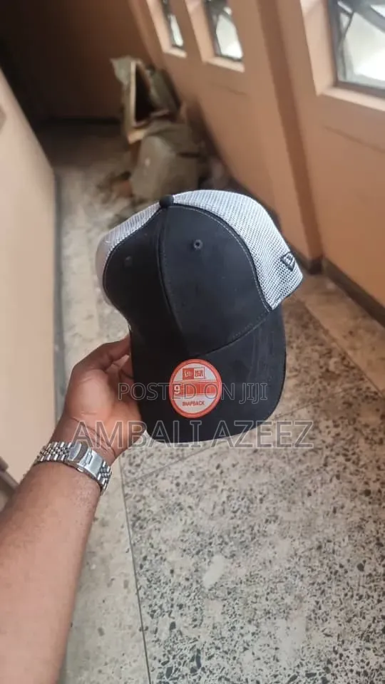 Into All Types of Plain Cap