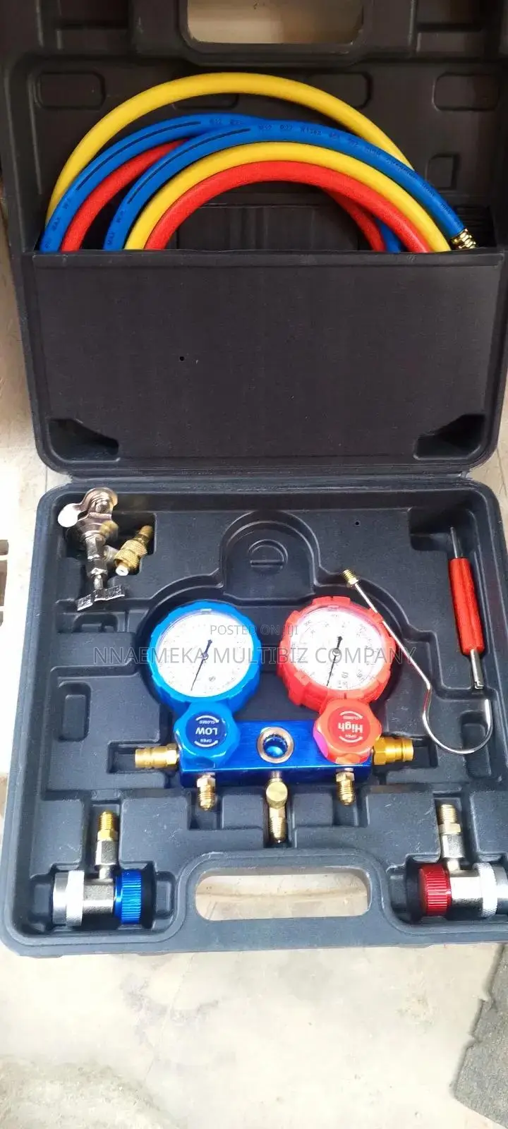 Manifold Gauge
