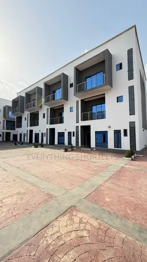 4bdrm Duplex in Gaduwa for rent