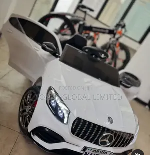 Mercedes-Benz Licensed Ride-on Car