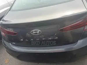 Hyundai Elantra SE 2020 Gray