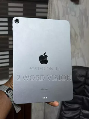 Apple iPad Air (2022) 64 GB Gray