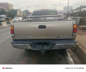 Toyota Tundra Regular Cab 2006 Gold