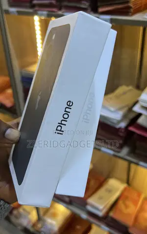 New Apple iPhone 13 128 GB Black