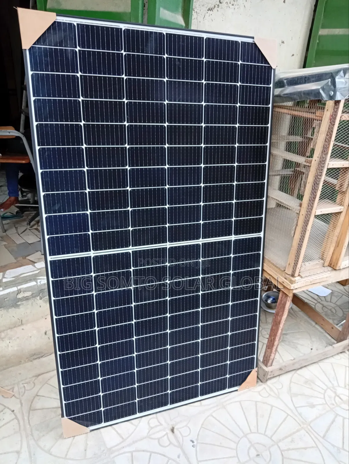 550watts Jinko Panel