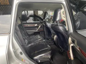 Lexus GX 460 Premium 2012 Silver