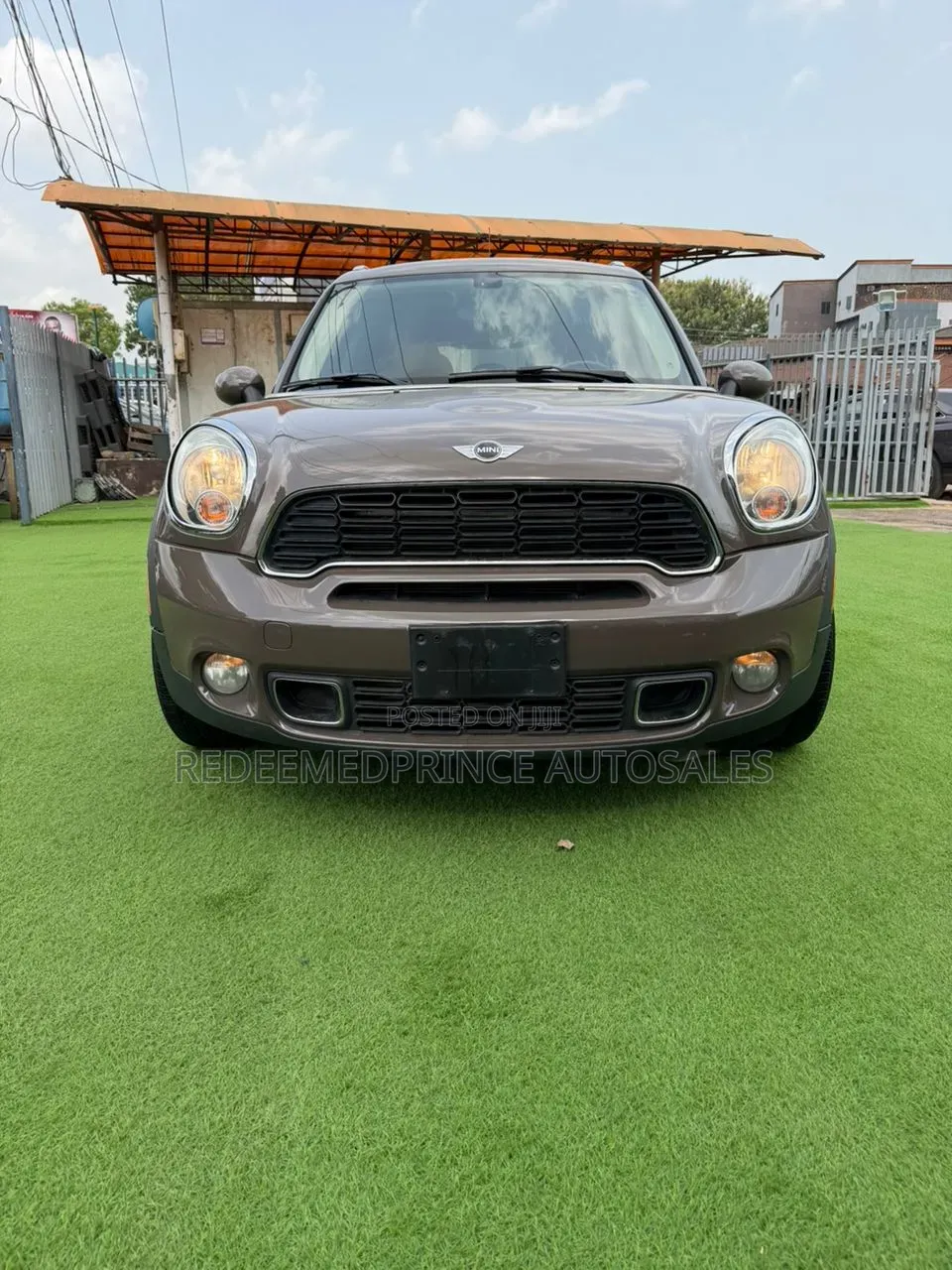 Mini Cooper S 2012 Brown