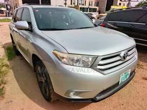 Toyota Highlander 2012 Silver
