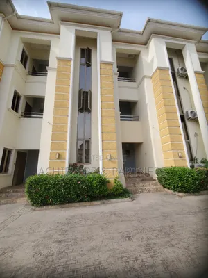 4bdrm Duplex in Guzape District for rent