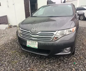 Toyota Venza 2010 Gray