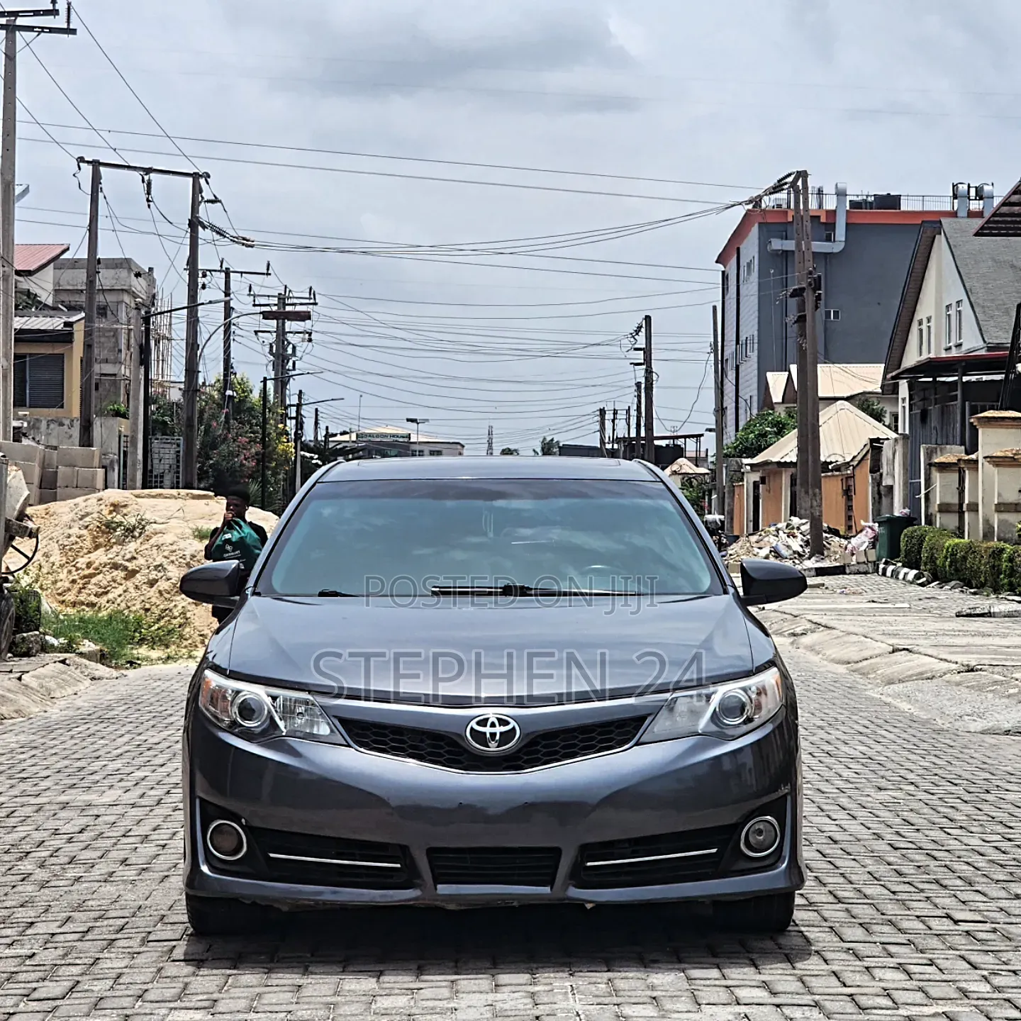 Toyota Camry SE V6 4dr Sedan (3.5L 6cyl 6A) 2012 Gray