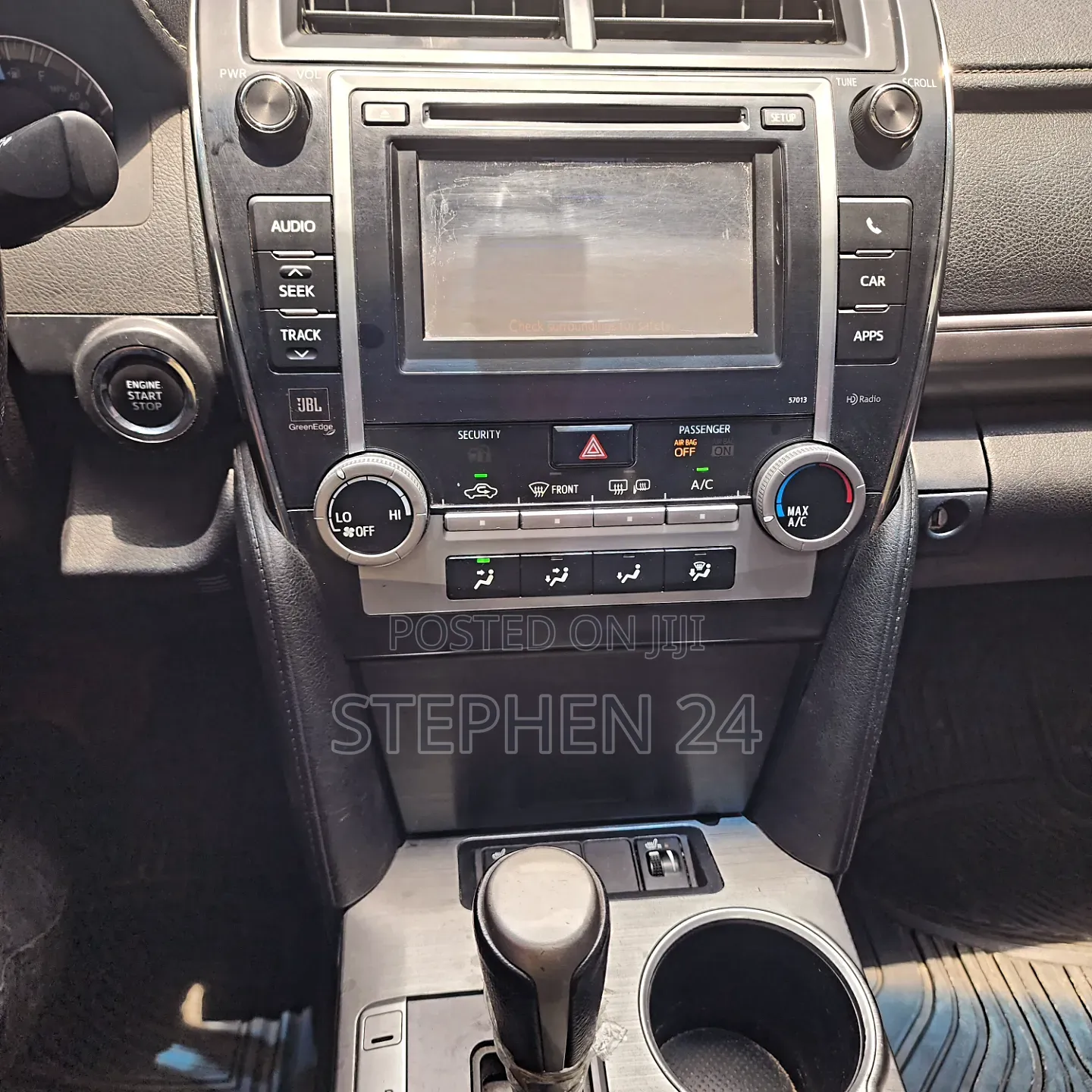 Toyota Camry SE V6 4dr Sedan (3.5L 6cyl 6A) 2012 Gray