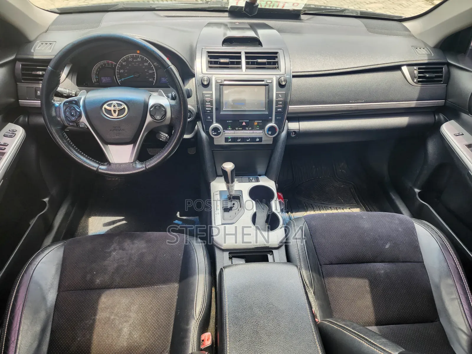 Toyota Camry SE V6 4dr Sedan (3.5L 6cyl 6A) 2012 Gray