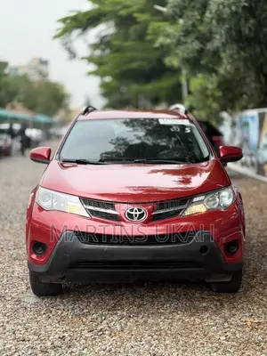 Toyota RAV4 LE 4dr SUV (2.5L 4cyl 6A) 2014 Red