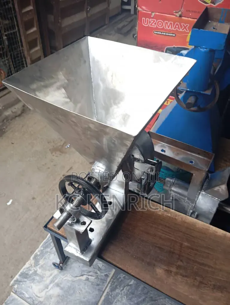Stainless Grinding Machine Complete Set, Uses Petrol
